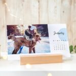 Bild von kalender im holzaufsteller panjpg | fotogeschenkideende 🎀 Geschenke mit eigenem Foto Motiv o Text