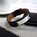 Bild von schwarzes lederarmband mit grajpg | fotogeschenkideende 🎀 Geschenke mit eigenem Foto Motiv o Text